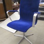 686 7672 SWIVEL CHAIR